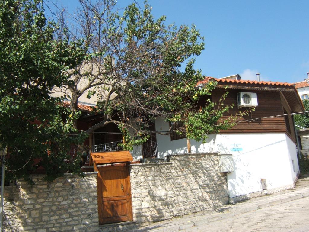 Regina'S Guesthouse Balchik Luaran gambar
